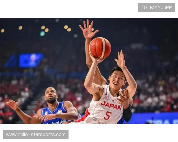 新赛季CBA联赛开幕明星球员亮相 球迷期待激烈对决与精彩表现 新赛季CBA联赛开幕明星球员亮相 球迷期待激烈对决与精彩表现