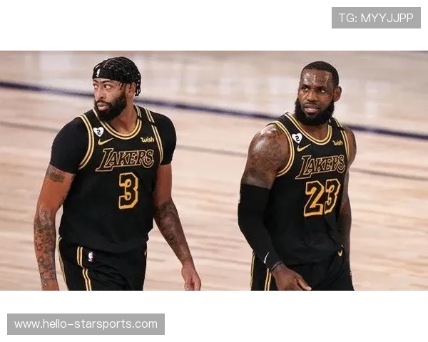 詹姆斯领衔湖人冲击季后赛形势再起波澜东西部格局迎来新变数引关注