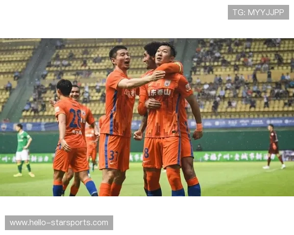 豪门对决引爆焦点之战球星绝杀改写积分榜格局联赛争冠形势再起波澜 豪门对决引爆焦点之战球星绝杀改写积分榜格局联赛争冠形势再起波澜