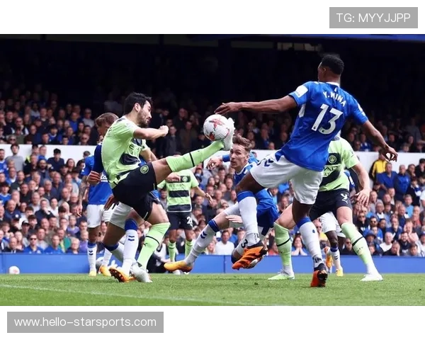 国际足坛焦点大战引爆热议新星崛起与豪门对决成最大看点